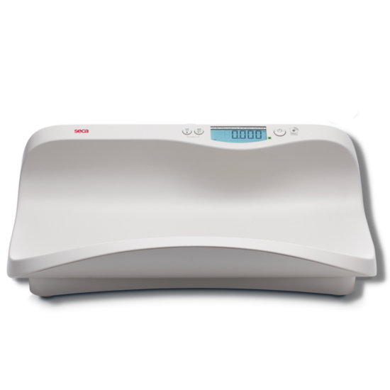 The Seca 374 infant weighing scale features an ergonomically designed extra-large tray that provides exceptional comfort for babies and toddlers, allowing for both lying and seated measurements. With a capacity of up to 20 kg, it ensures accurate and fast weight readings, thanks to its damping function and hold key that effectively manage baby movements.