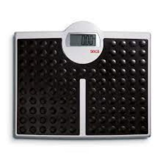 With a 440 lb (200 kg) weight capacity, an extra-wide platform, and a non-slip rubber-coated surface for safety, the SECA 813 digital flat scale provides accuracy and longevity. It guarantees precise and dependable weighing with convenient step-on access and is suited for individual patient use in medical settings or at home.
